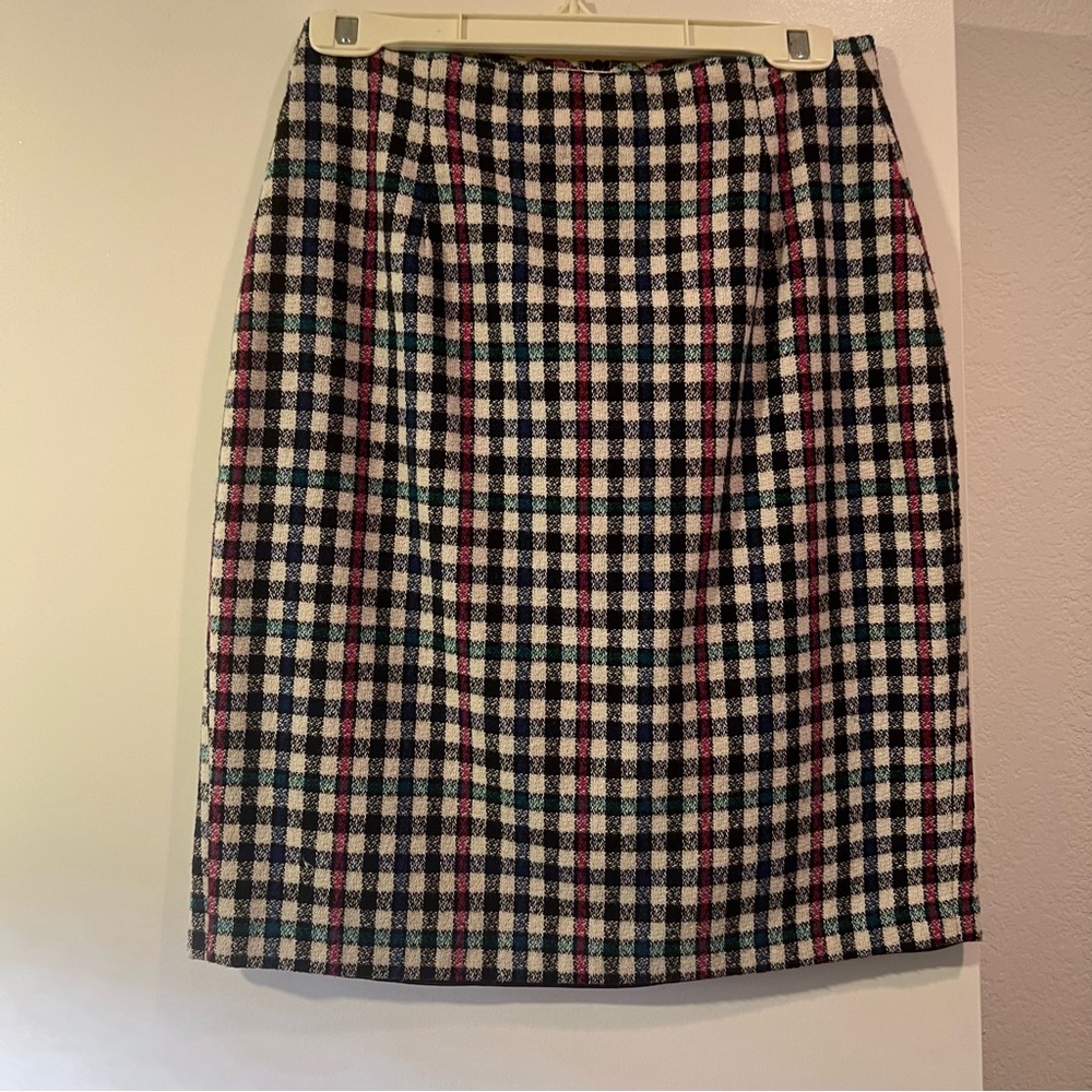 Petite Network - size 6 - Beautiful Colorful Plaid Skirt